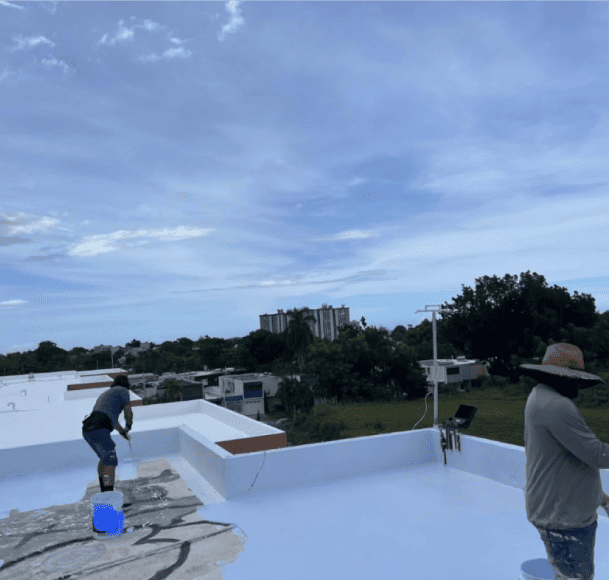 Sellado de Techos - Saturno Contractors LLC