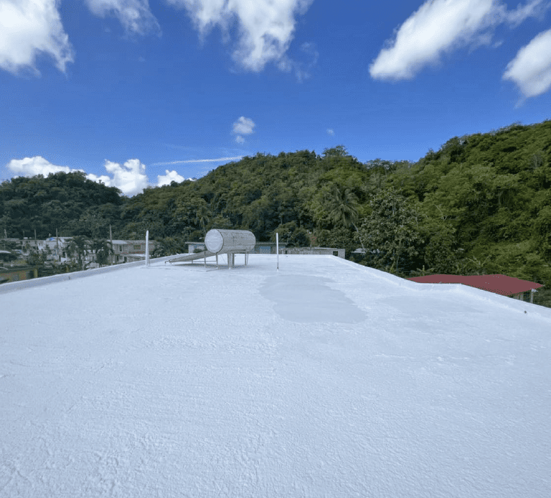 Sellado de Techos - Saturno Contractors LLC